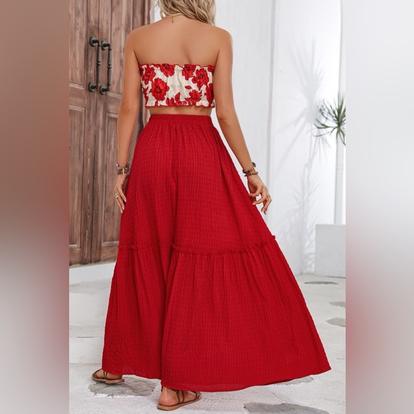 Set two piece skirt set Tube Top & Maxi Skirt - Picture 4 of 4